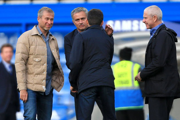 Liệu giữa Abramovich và Mourinho có tồn tại bất đồng nào?