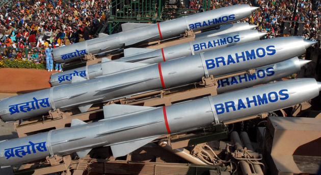 
Tên lửa hành trình Brahmos, sản phẩm tiêu biểu cho việc hợp tác quốc phòng giữa Nga và Ấn Độ.
