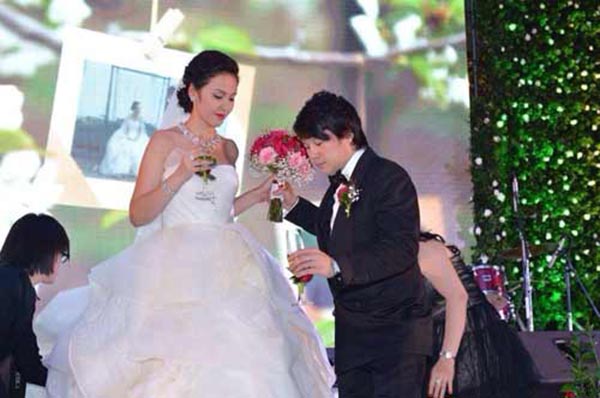 Cuối năm 2013, đám cưới của Thanh Bùi và cô dâu 8x Trương Huệ Vân nhận được nhiều sự quan tâm ở làng giải trí trong nước.