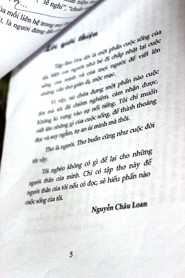 Lời giới thiệu tập thơ của chị Châu Loan. Chị viết trước khi biết thơ của mình sẽ được xuất bản.