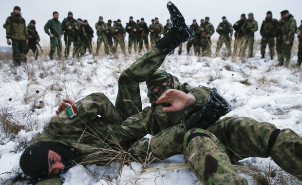 Lính Chechnya tham gia huấn luyện quân sự ở Donetsk.