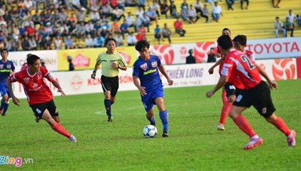 HA.GL thua trận đầu tiên tại V.League 2015