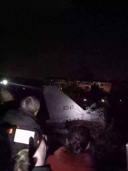
Hình ảnh được cho là chiếc J-10 vừa bị rơi tại tỉnh Chiết Giang.
