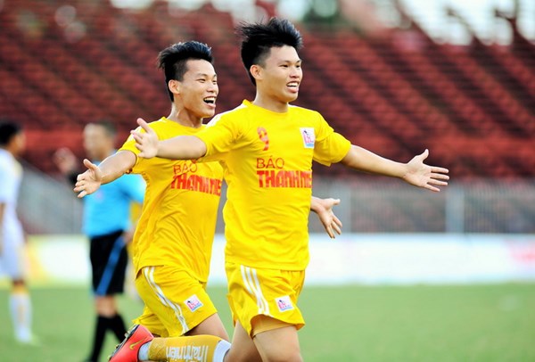 Văn Thành trong màu áo U21 Hà Nội T&T