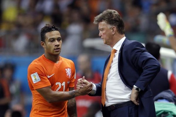 Depay từng làm việc rất tốt với Van Gaal tại ĐT Hà Lan nhưng sa sút khó hiểu khi về Man United.