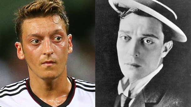 
Ozil cũng có bản sao
