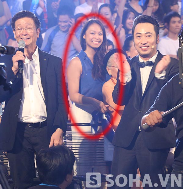 Trong đêm Gala trao giải Vietnam Idol 2015, gia đình Trọng Hiếu đã có mặt đông đủ để ủng hộ cho chàng Việt kiều người Úc.