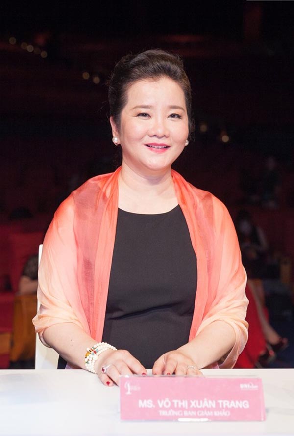 Bà Võ Thị Xuân Trang - Trưởng giám khảo Hoa hậu Hoàn vũ Việt Nam 2015, hiệu trưởng trường John Robert Powers.