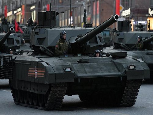 Xe tăng T-14 Armata xuất hiện tại buổi tổng duyệt hôm 4-5 ở Moscow.
