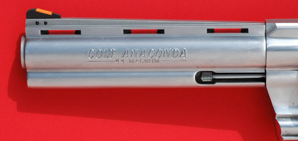 
Rollmark của súng: COLT ANACONDA - 44 MAGNUM
