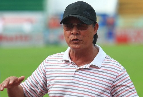 HLV Nguyễn Thành Vinh sở hữu kinh nghiệm hàng chục năm về bóng đá Việt Nam từ cấp CLB đến cấp ĐTQG.