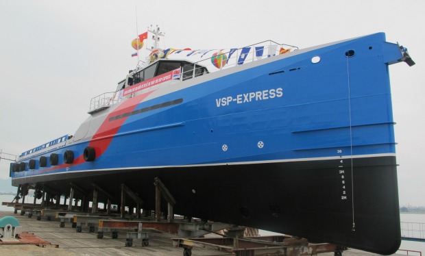 Tàu FCS 5009 được nhà máy đóng tàu Sông Thu đóng cho Liên doanh Vietsovpetro.
