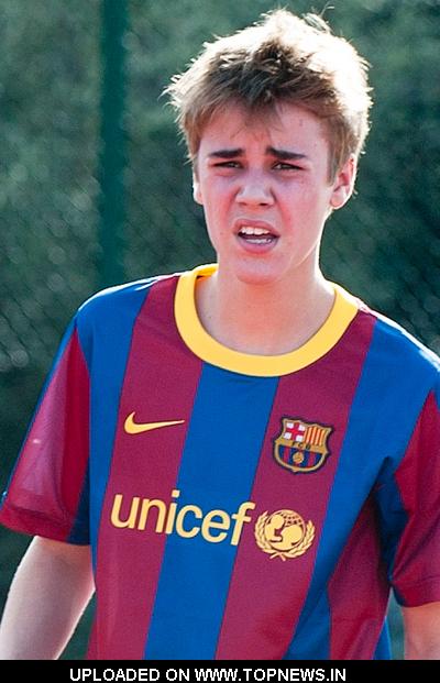 Bieber khoác áo Barca