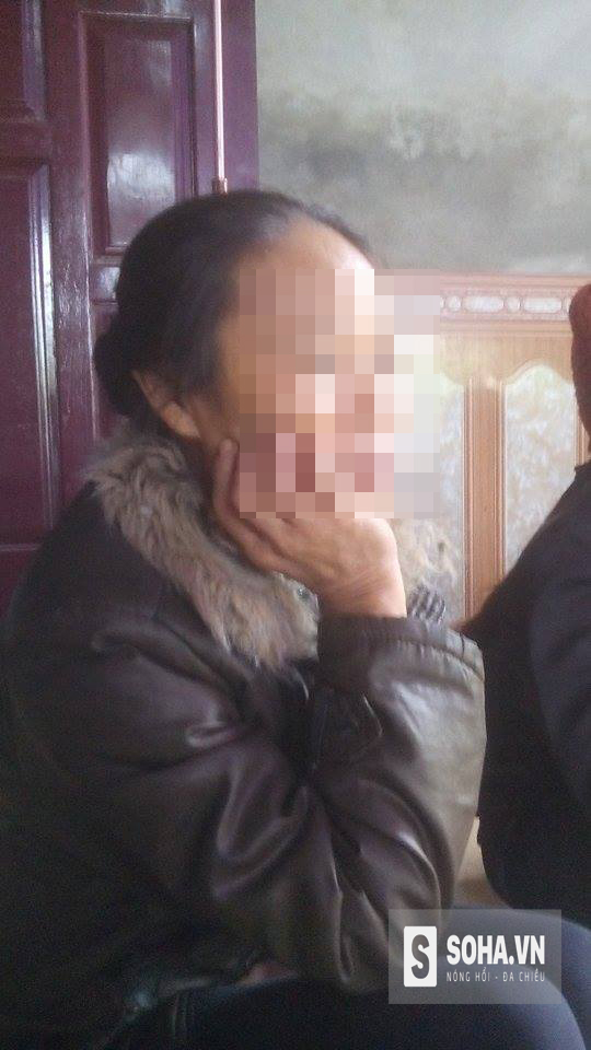 
Bà Bùi Thị N (mẹ đẻ Nguyễn - PV) buồn rầu chia sẻ với PV.
