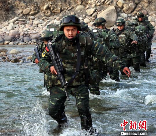 
Trung đội trưởng Lưu Lâm, một trong những nhân vật được mô tả trong bài báo mới đây của Báo Giải phóng quân. Ảnh: Chinanews
