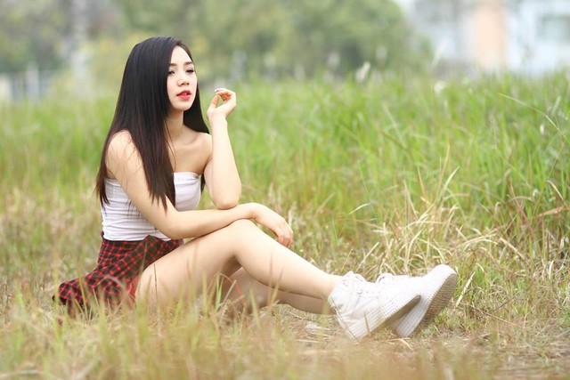 
Được biết Quỳnh Kool tên thật là Nguyễn Thị Quỳnh, cô sinh năm 1995. Quê người đẹp ở Thái Bình và hiện tại cô đang theo học tại trường Đại học sân khấu điện ảnh Hà Nội.
