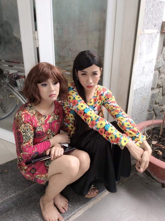 
Hải Triều và Duy Khánh, bộ đôi gái ế làm mưa làm gió trên mạng bằng rất nhiều video hài hước.

