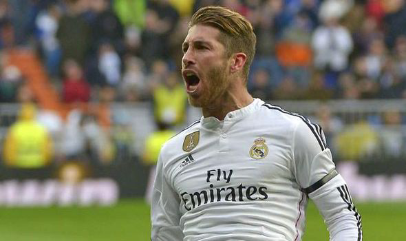 Ramos bị báo chí Anh tố dựa vào cái tên Man United để ép Real tăng lương.