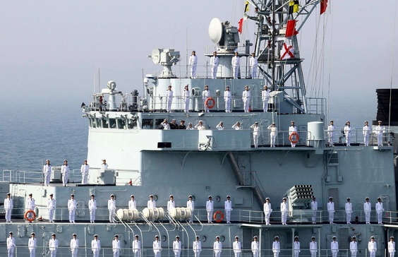 Tàu khu trục tên lửa Harbin của Trung Quốc trong cuộc tập trận chung với Hải quân Nga năm 2012