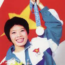 Giấc mơ giành huy chương Olympic không biết bao giờ mới đến với Ánh Viên nhưng Trần Hiếu Ngân đã làm được điều này 15 năm trước.