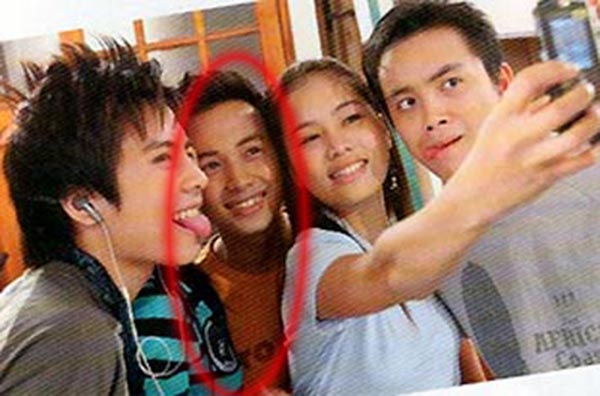 Hoàng Anh Vũ sinh ra trong một gia đình có truyền thống nghệ thuật ở Hà Nội. Anh được nhiều khán giả trẻ biết đến khi đảm nhận vai Duy trong series phim Nhật ký Vàng Anh 1.