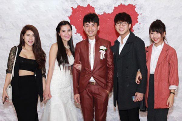 Từ sau đám cưới hoành tráng, với sự tham gia của nhiều hot boy, hot girl nổi tiếng, cặp đôi Anh Vũ - Hồng Nga ít xuất hiện cùng nhau trong các sự kiện giải trí.