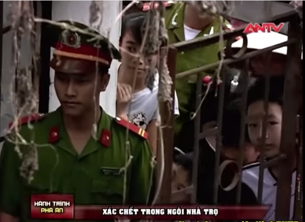 Cơ quan công an khám nghiệm hiện trường (Ảnh cắt từ clip ANTV)