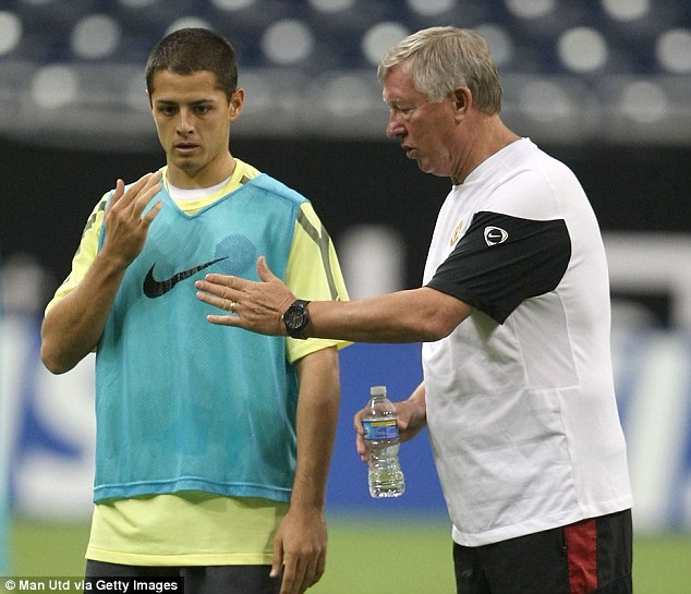 
Sir Alex và Chicharito.
