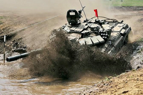 Giải đấu tăng Tank Biathlon.