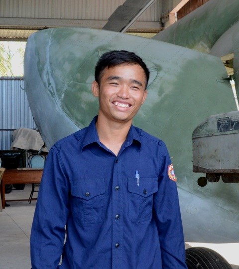 
Thượng úy Bang Thong (người Lào) - Học viên lớp Máy bay Động cơ
