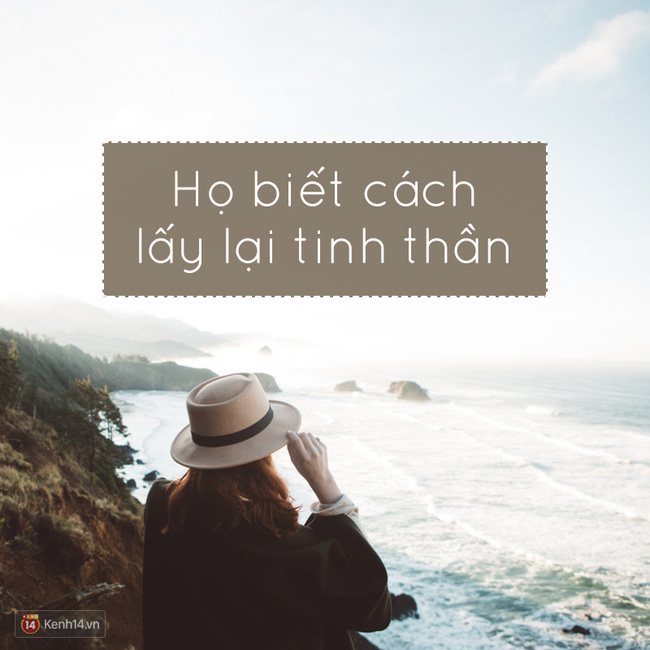 Nếu luôn để tâm trạng, suy nghĩ bị lún quá sâu vào những chuyện tiêu cực, những điều không vui, những việc phải lo lắng, mệt mỏi khi làm sao hạnh phúc được chứ? Không phải những người xung quanh mình lúc nào cũng may mắn, mọi thứ suôn sẻ, chỉ là họ biết cách lấy lại tinh thần rất nhanh nên mới hạnh phúc như vậy.