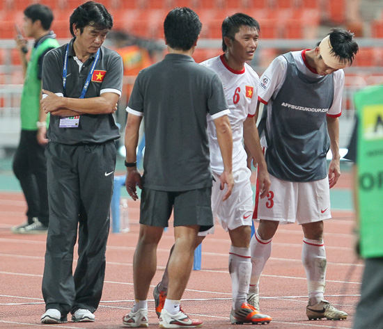 Nhưng không lâu sau, ĐTVN bước vào giải AFF Cup tệ hại nhất trong lịch sử.