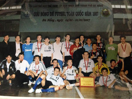 Trà Dimah vô địch giải futsal toàn quốc năm 2007.