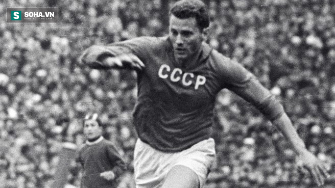 Viktor Ponedelnik trong màu áo ĐTQG Liên Xô.