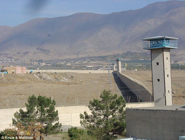 
Nhà tù Gohardasht, Karaj phía tây bắc thủ đô Tehran, Iran.
