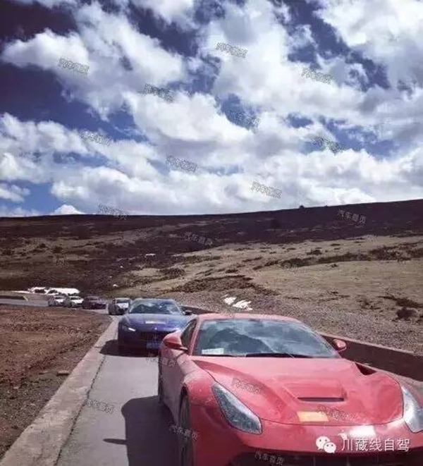 
Anh Nghê lái chiếc Ferrari dẫn đầu đoàn siêu xe đi khám phá Tây Tạng.

