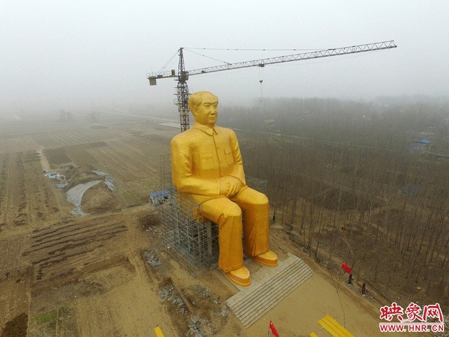 
Tượng vàng cố Chủ tịch Trung Quốc Mao Trạch Đông. (Nguồn: hnr.cn)
