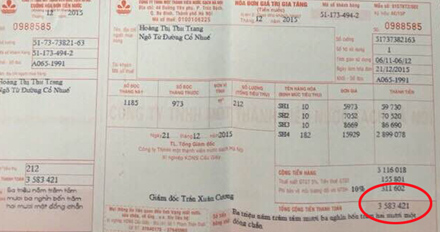 Số tiền nước gia đình chị Trang phải trả gấp 15 lần mỗi tháng. 
