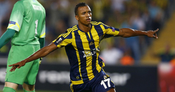 
Nani giúp Fenerbahce bay cao ở giải VĐQG Thổ Nhĩ Kỳ.
