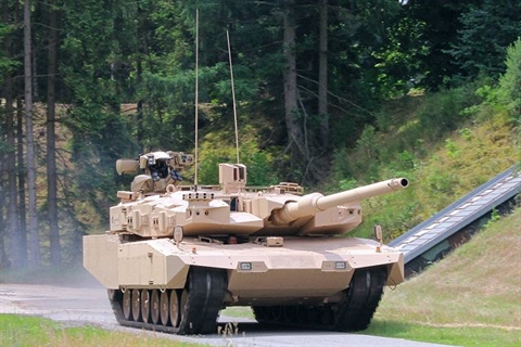 
Đức sẽ hiện đại hóa xe tăng Leopard 2 với pháo chính cỡ nòng 130 mm hoàn toàn mới, tăng cường hiệu suất lên 50%.

