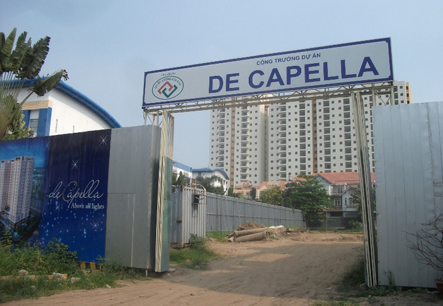 
Cận cảnh dự án De Capella tọa lạc tại mặt tiền đường Lương Định Của, Thủ Thiêm mà Quốc Cường Land hy vọng sẽ lấy lại hình ảnh một thời huy hoàng của công ty mẹ QCG.
