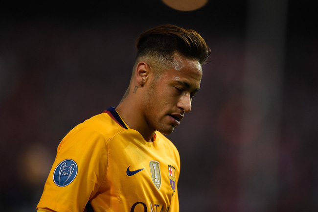 
Neymar liên tục làm đẹp và quên việc ghi bàn
