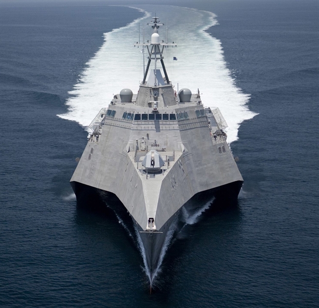 
Cụ thể, hồi giữa năm 2014, tàu USS Coronado (LCS 4) lần đầu tiên được thử lửa với tên lửa đối hạm thế hệ thứ 5 NSM và chuẩn bị được trang bị lọai tên lửa này.

