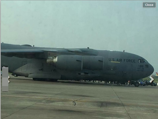 
C-17 Globemaster III là máy bay vận tải quân sự hạng nặng, được Không quân Mỹ phát triển từ thập niên 80 đến 90 của thế kỷ trước với sự hỗ trợ của hãng hàng không McDonnell Douglas.
