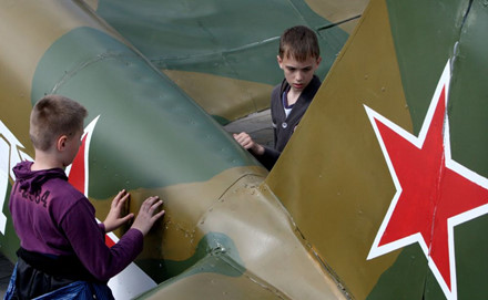
​ Ý tưởng về 1 máy bay hạng nhẹ và linh hoạt đã dẫn đến sự ra đời của chiếc máy bay Yak-3. 
