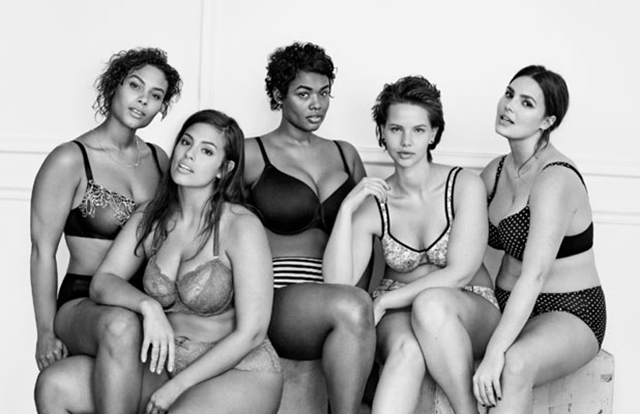 
Ashley và những người mẫu ngoại cỡ tham gia chiến dịch đá xéo các thiên thần Victorias Secret.
