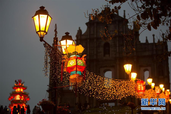 
Ngày 29/1, tại Macau đã diễn ra nghi lễ treo đèn lồng chào đón Tết Nguyên Đán.
