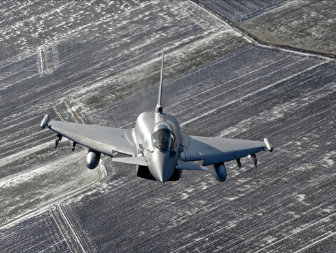 Chiến đấu cơ Eurofighter Typhoon của không quân Italy. Ảnh: Reuters