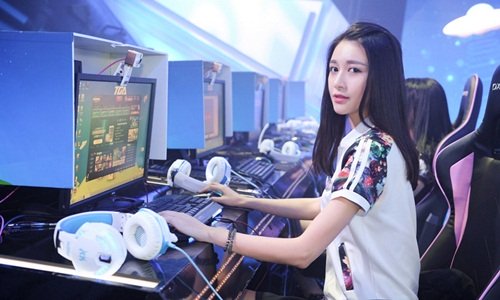 
Kiến thức về game của những người đẹp này rất phong phú, thường bao gồm những game thịnh hành nhất hoặc game đặc trưng của quán game mà mình làm việc.
