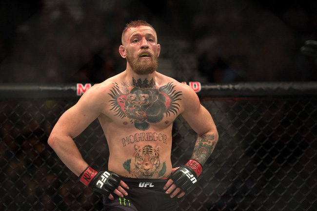 
McGregor sẽ thượng đài với Mayweather vào năm tới.
